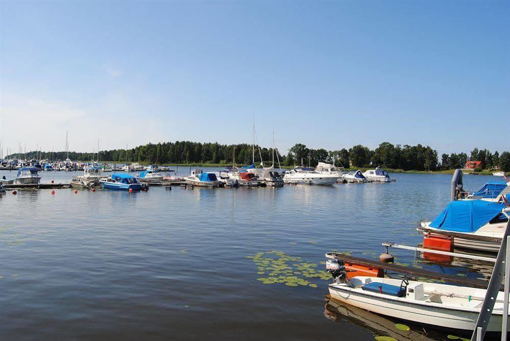 Krongarden Vandrarhem Kristinehamn Exterior photo